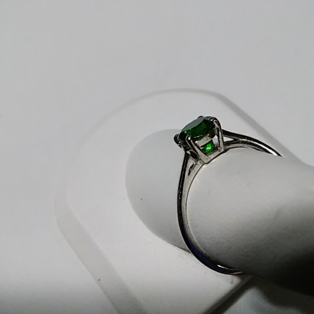 Chrome Diopside Ring - image 4
